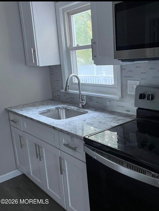 Building Photo - 539 Olive Pl