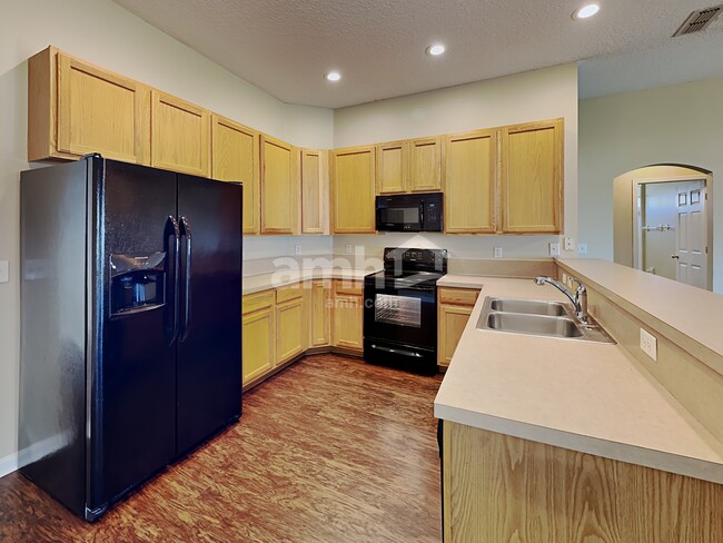 Building Photo - 7536 Plantation Bay Drive