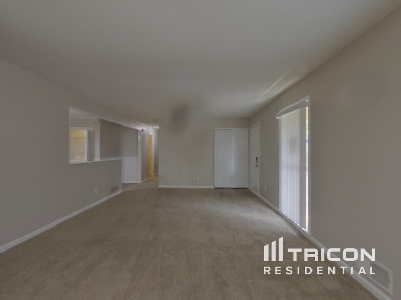 Building Photo - 5535 Crestland Ct