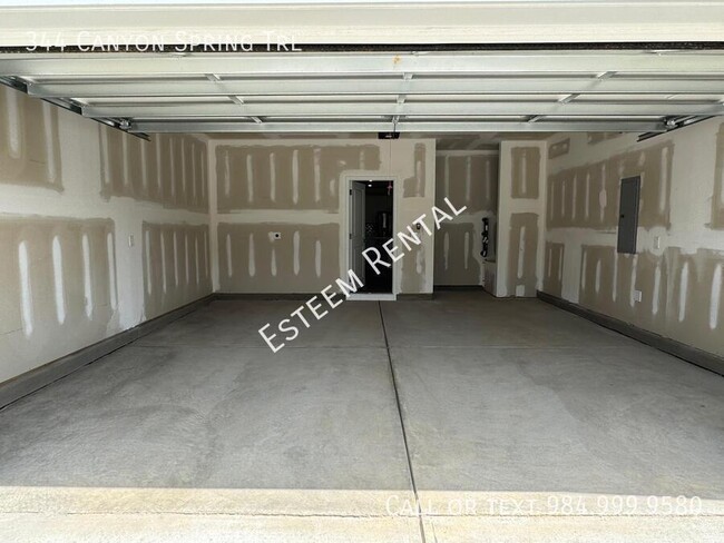 Building Photo - 344 Cyn Spg Trl