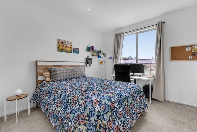 Building Photo - Spacious 5-Bedroom Home in Spencer’s Crossing – Murrieta - 6 Month - 1 Year or Lease To Own!