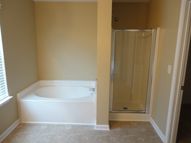 Building Photo - 4123 Taylor Oaks Dr