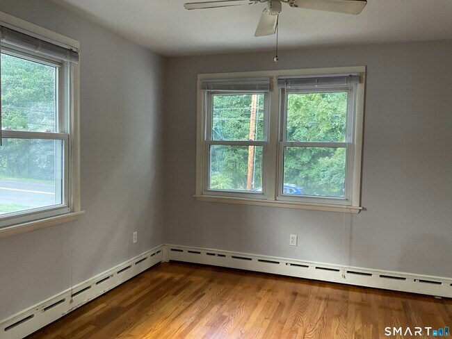 Building Photo - 278 N Elm St