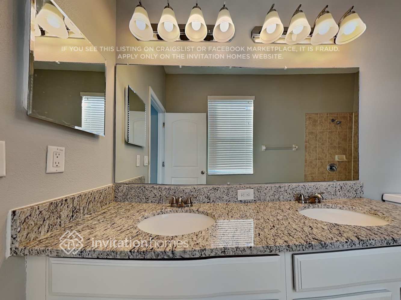 Building Photo - 5905 Lilac Lake Dr