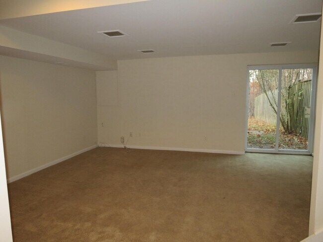 Building Photo - 13671 Cedar Creek Ln