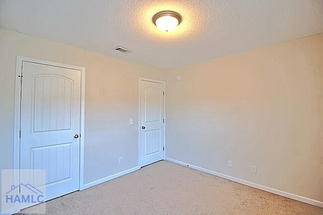 Building Photo - 1301 Windrow Dr