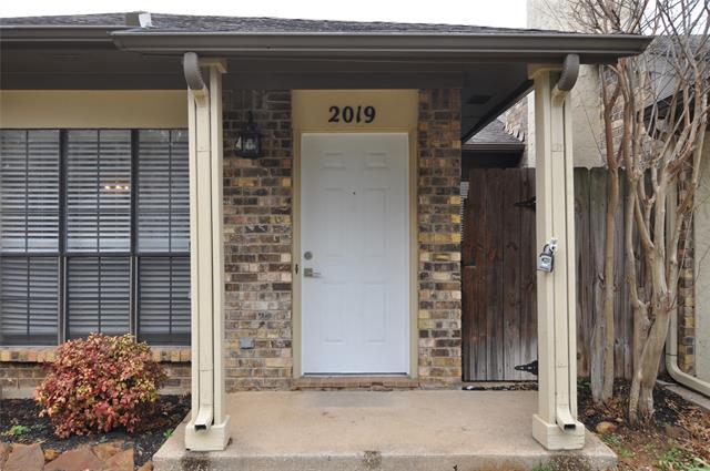 Building Photo - 2019 Heather Brook Dr