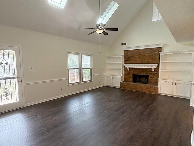 Building Photo - 7472 Hedgington Dr