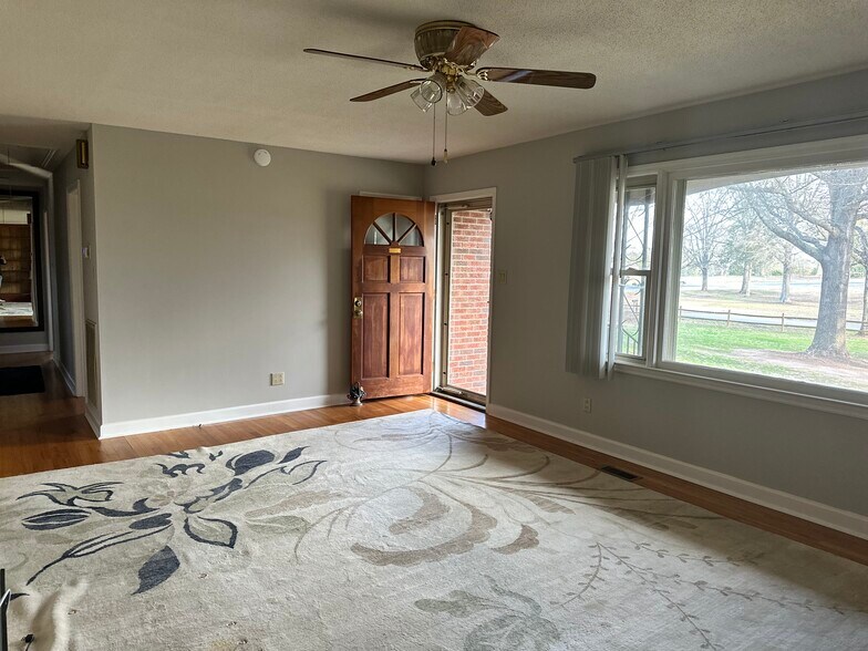 Building Photo - 6156 Mt Gallant Rd