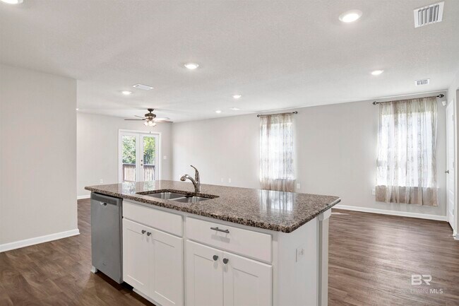 Building Photo - 32146 Calder Ct