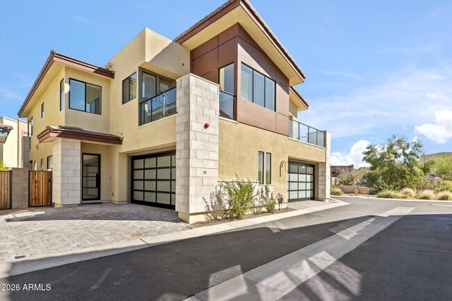 Building Photo - 1 Easy St