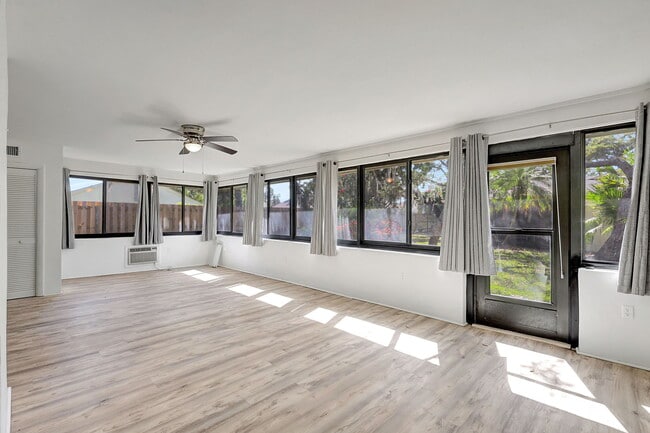 Building Photo - 107 Parkside Colony Dr