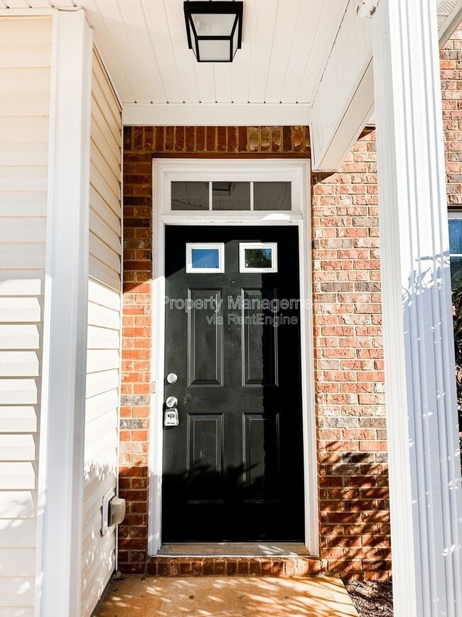 Building Photo - 75 Pearl Chambers Dr