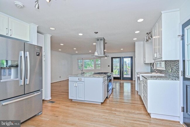 Building Photo - 2412 Rockbridge St