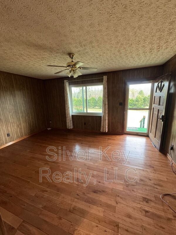 Building Photo - 397 Co Rd 189