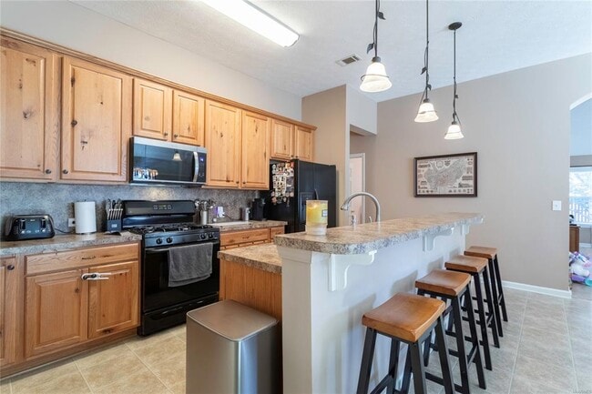 Building Photo - 612 Stoneybrooke Way