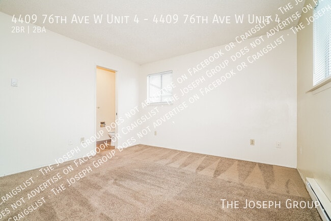 Building Photo - 4409 76th Ave W