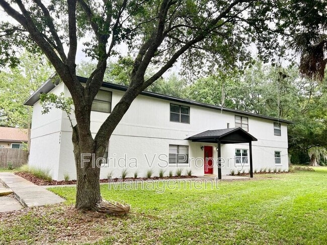 Primary Photo - 13 Louisiana Ave