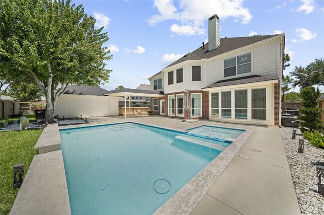Building Photo - 3006 Brooks Ct