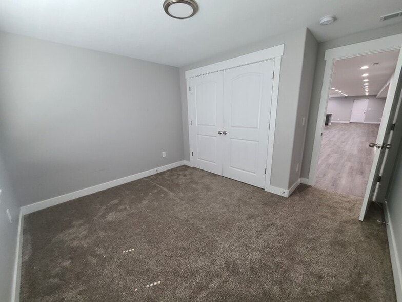 Building Photo - 6511 Indigo Dr
