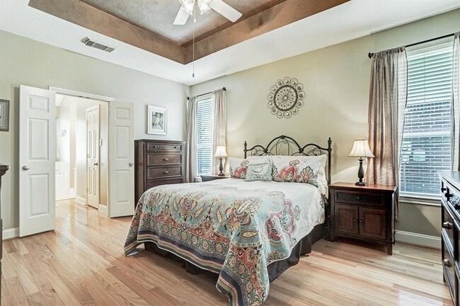 Building Photo - 907 Norfolk Dr