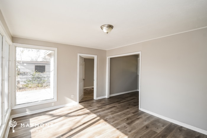 Building Photo - 9245 Danville Ave