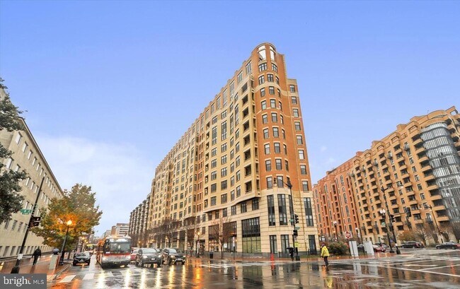 Building Photo - 400 Massachusetts Ave NW