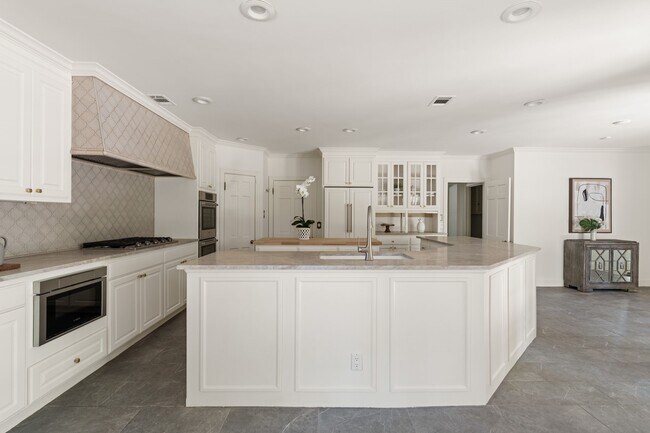 Building Photo - 11739 Wood Ln