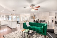 Building Photo - 1859 E La Vieve Ln