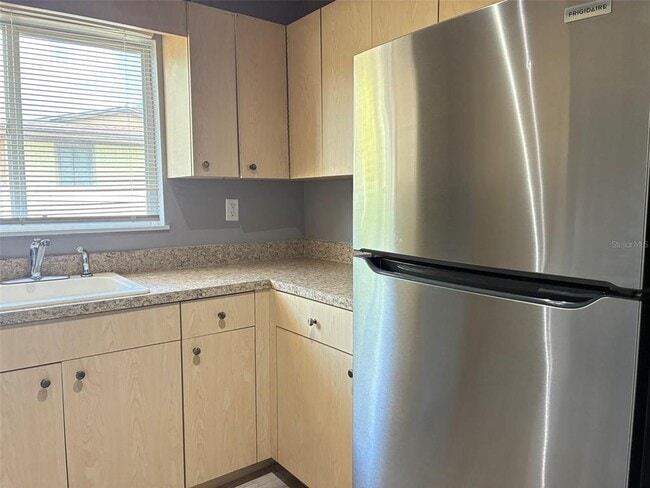 Building Photo - 1555 Michigan Ave