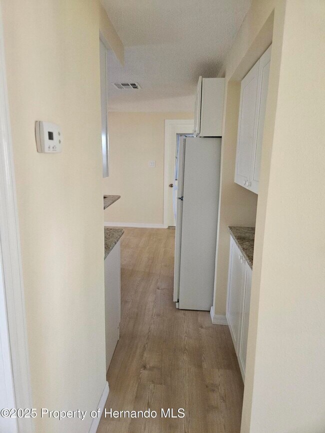 Building Photo - 13240 Starfish Dr