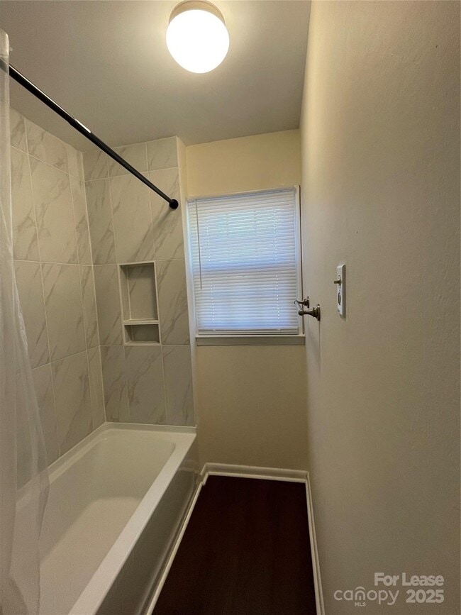 Building Photo - 4605 Coronado Dr