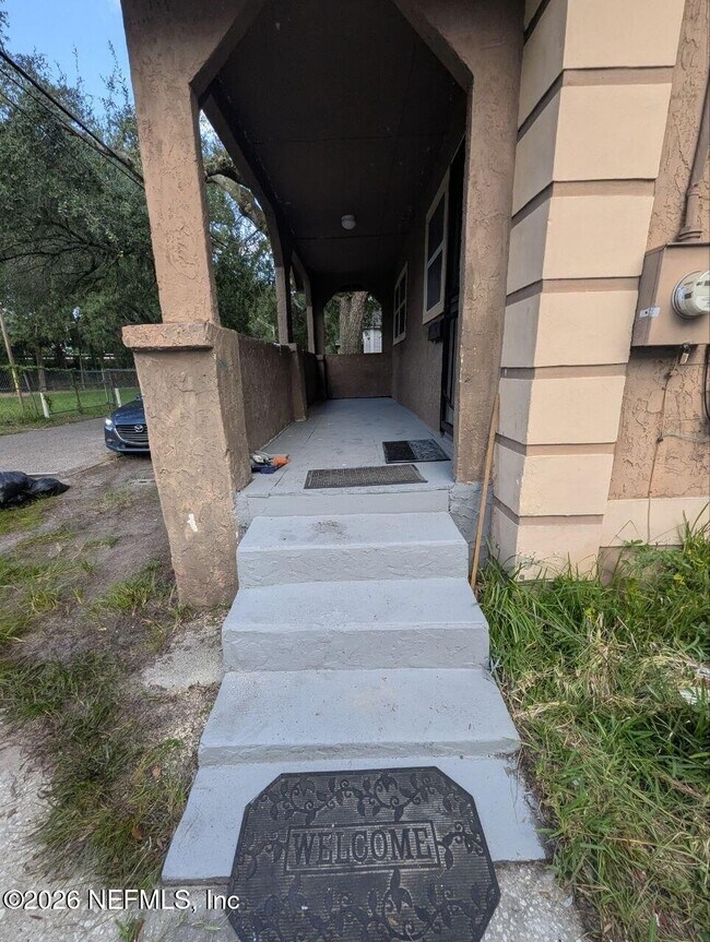 Building Photo - 1538 Pasco St