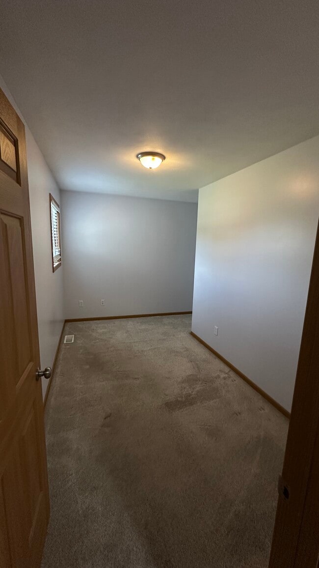 Building Photo - 2472/2474 Millview