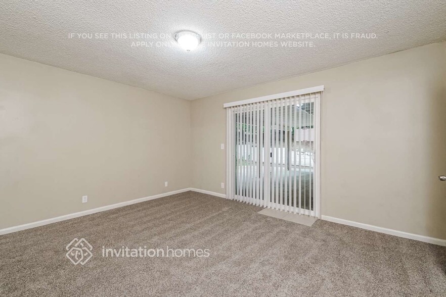 Building Photo - 13427 Almetz St