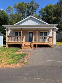 Building Photo - "Charming 3-Bedroom Home in Mars Hill with...
