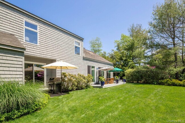 Building Photo - 61 Huckleberry Ln