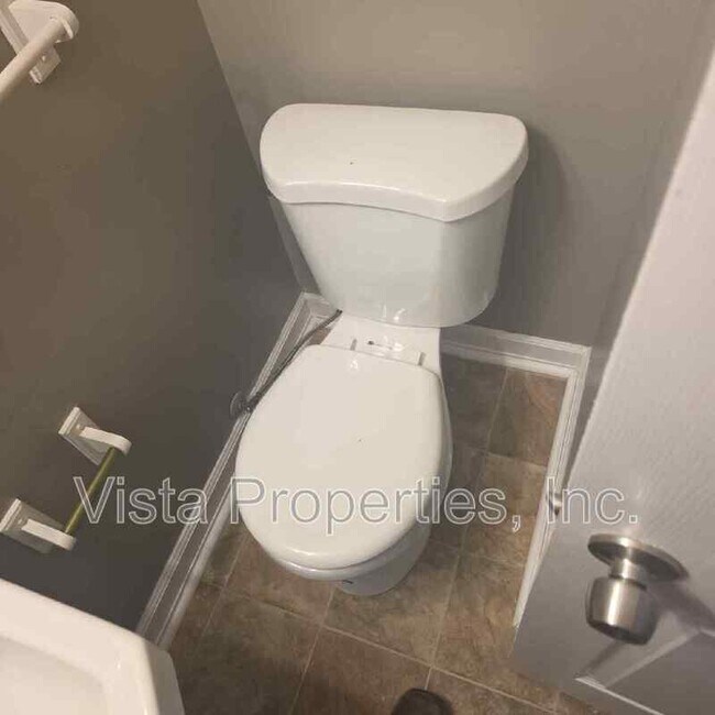 Building Photo - 1622 Haskin Ave