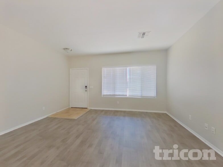 Building Photo - 6923 S 50th Dr