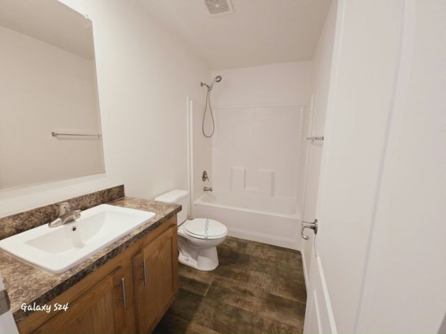 Building Photo - 825 N Lamb Blvd