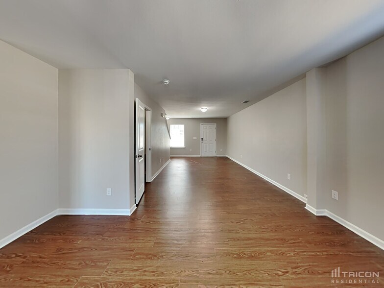 Building Photo - 2640 Cider Ridge Rd