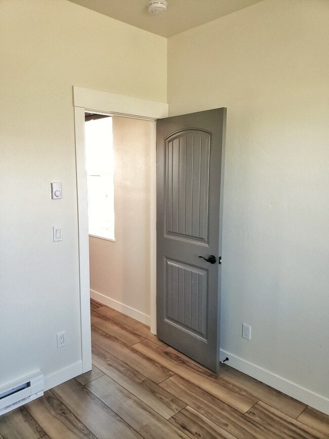 Building Photo - 501 S 12th St