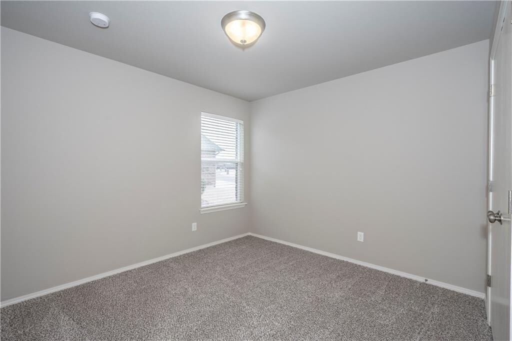 Building Photo - 2600 NW 185th St