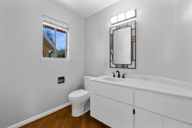 Building Photo - 7175 Red Holly Ct