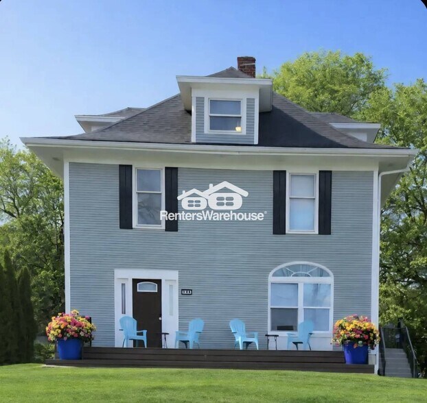 Building Photo - 544 36th St