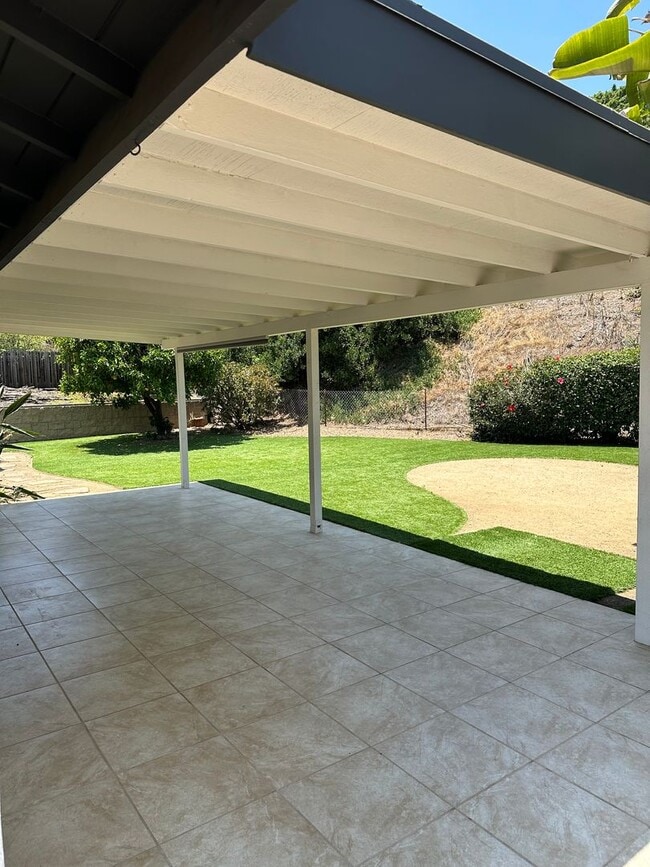 Building Photo - Well Maintained 3 Bedroom Home w/Solar