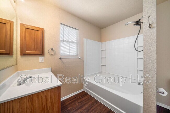 Building Photo - 3722 Longhorn Creek