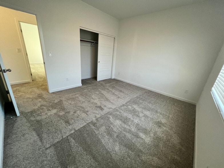 Bedroom #1 - 486 Daphne Terrace St