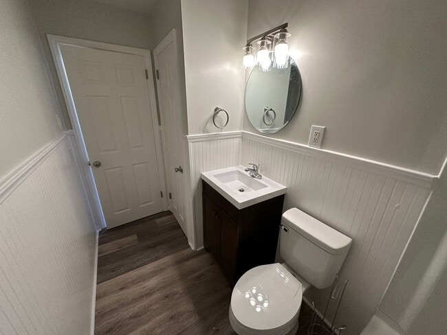Building Photo - Great newly updated 3 bed 1 bath home in G...
