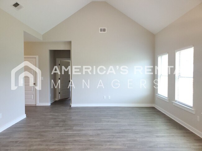 Building Photo - Home for Rent in Clanton, AL!